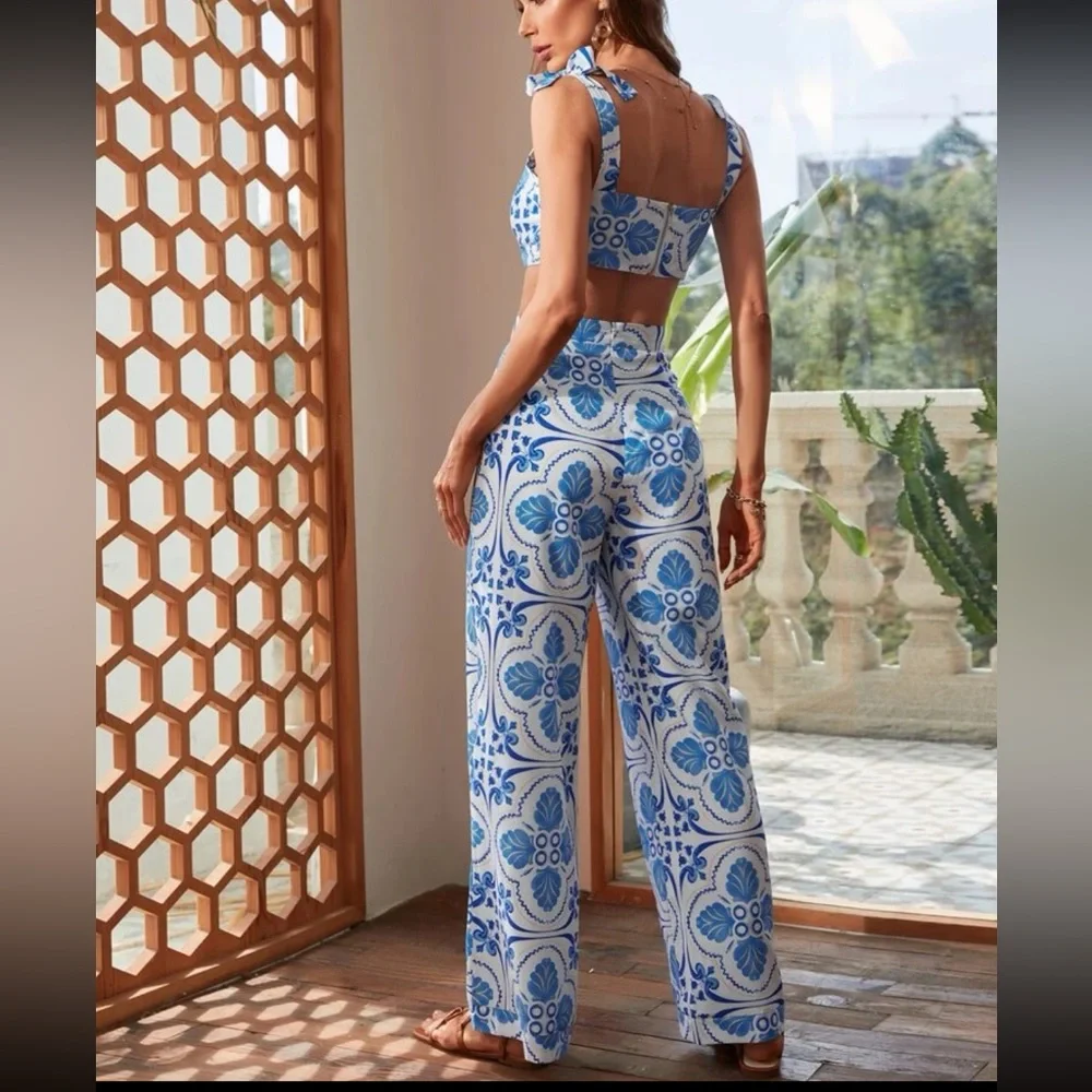 Floral Print Crop Cami Top & Pants Set - Picture 3 of 4